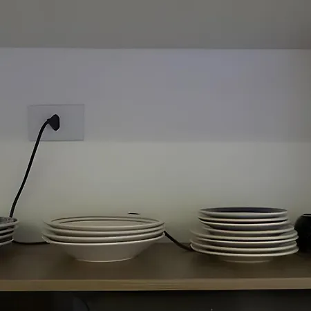 Studio prox shopping Curitiba Wifi, TV a Cabo e ar by UROOMS-3